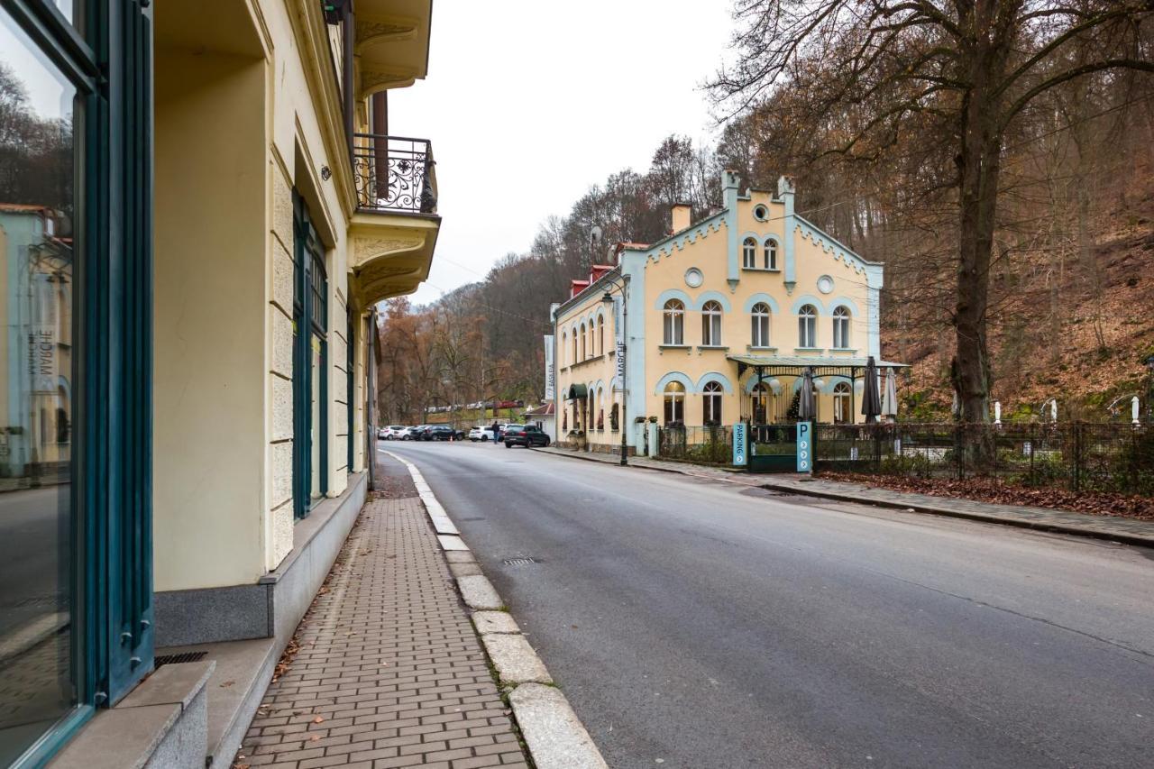 Apartma Linda 1880 KLV Exterior foto